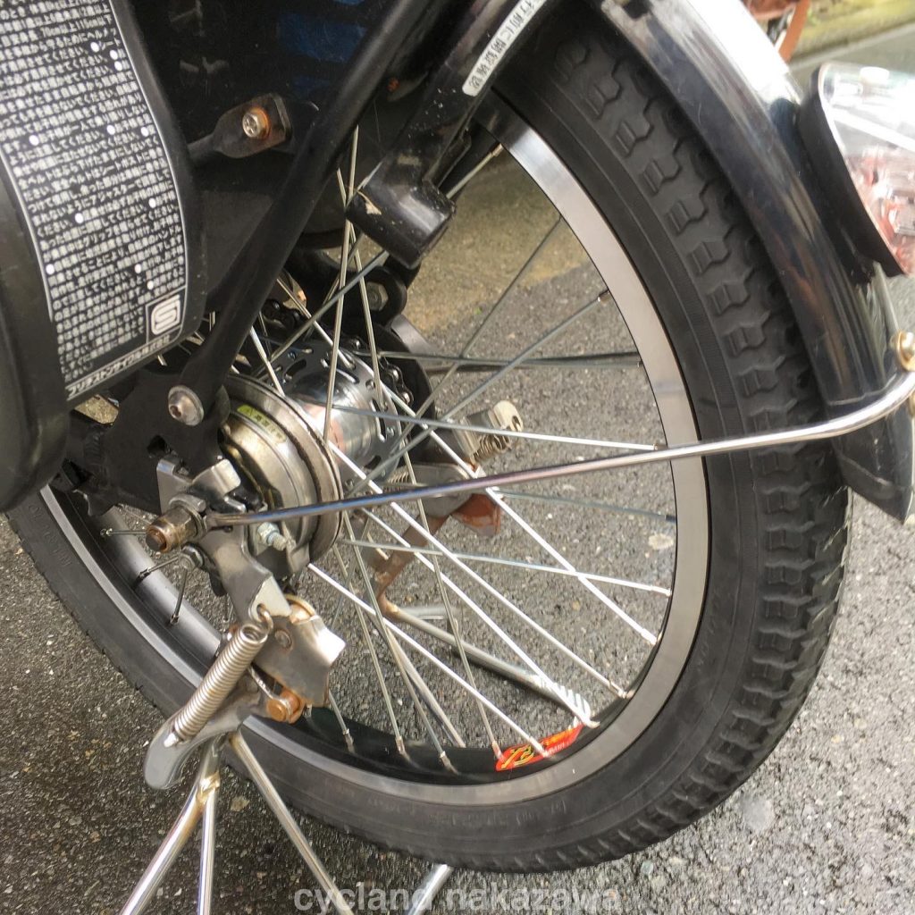スポークの折れる人01