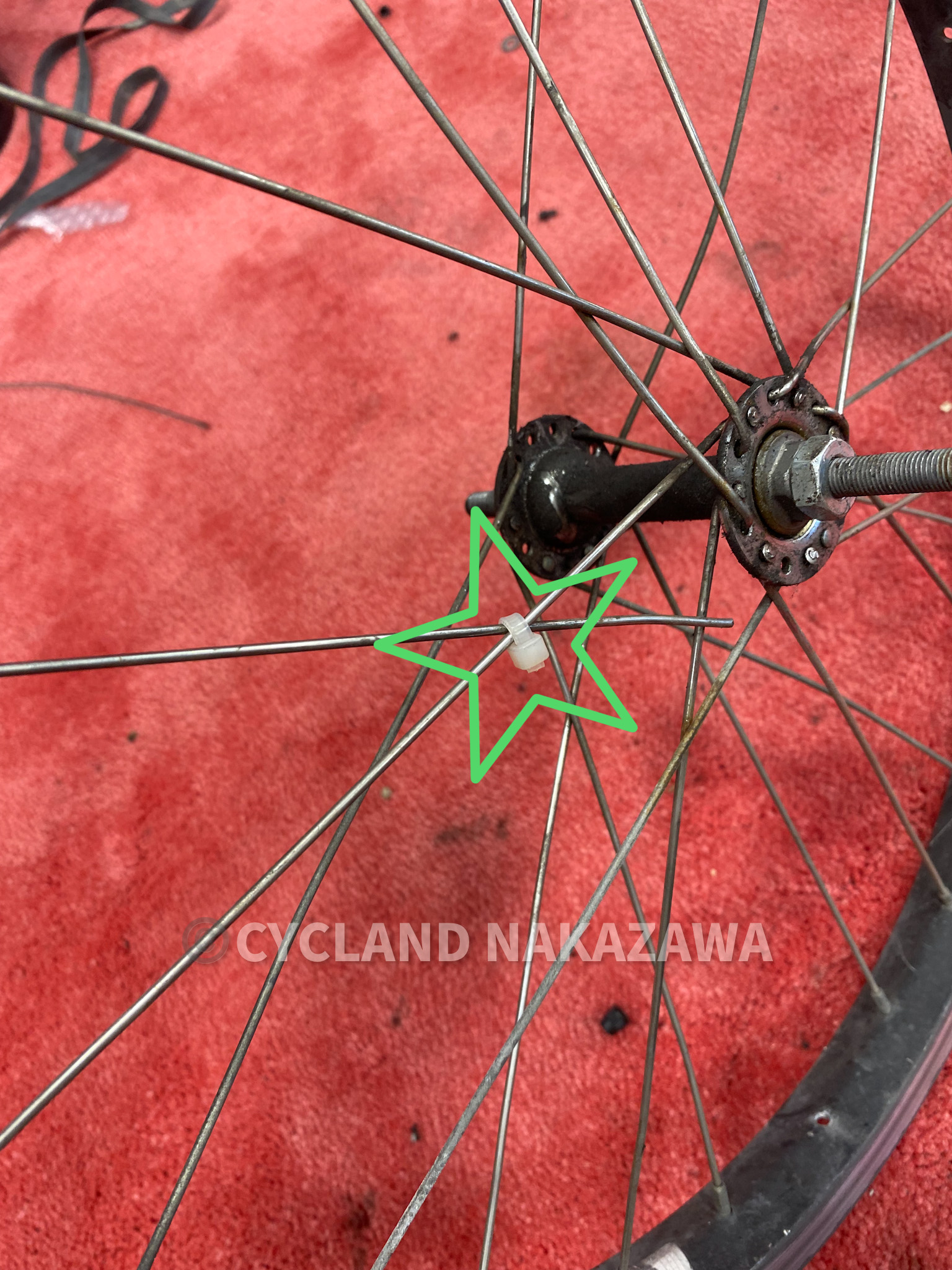 自転車車輪の修理しました。
